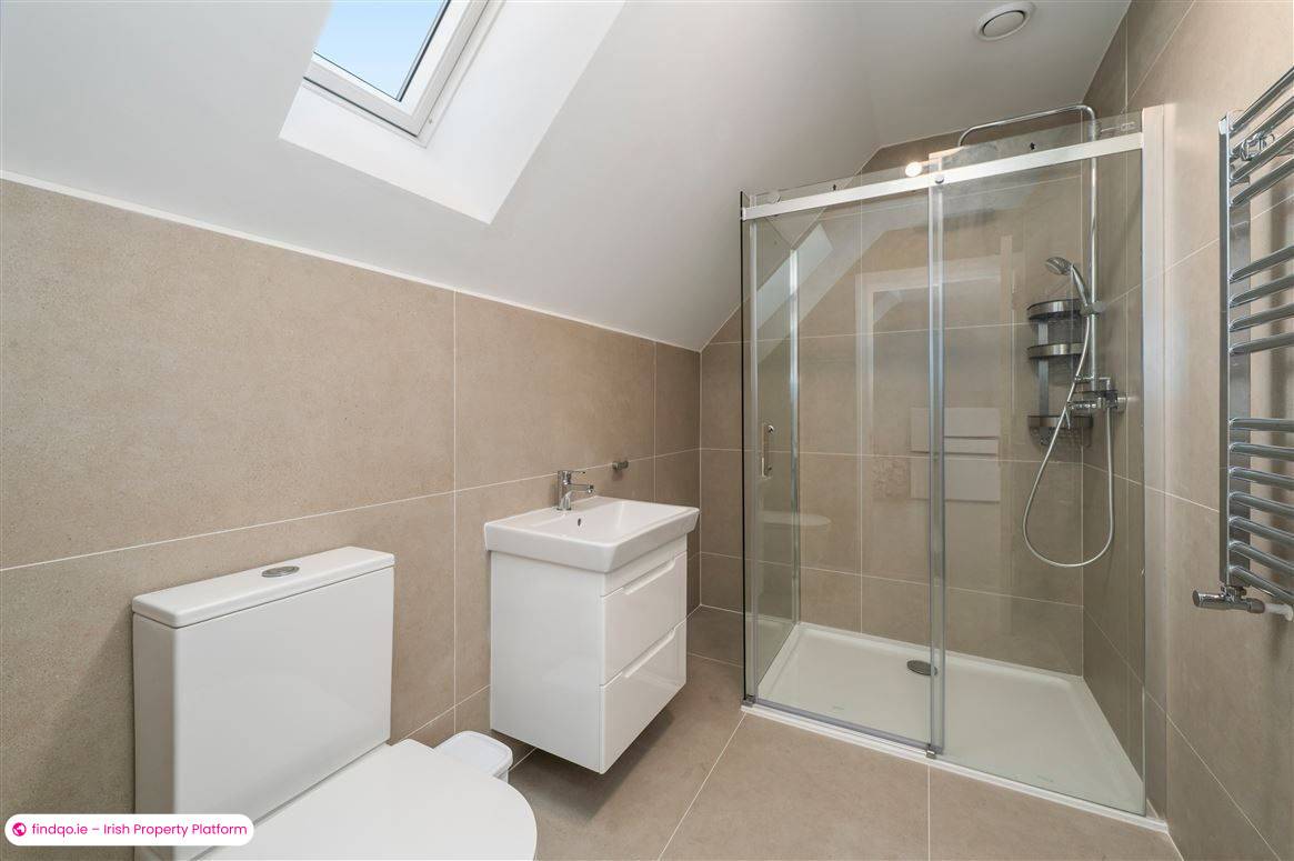 Detached house for Sale in Carrigaline, Cork