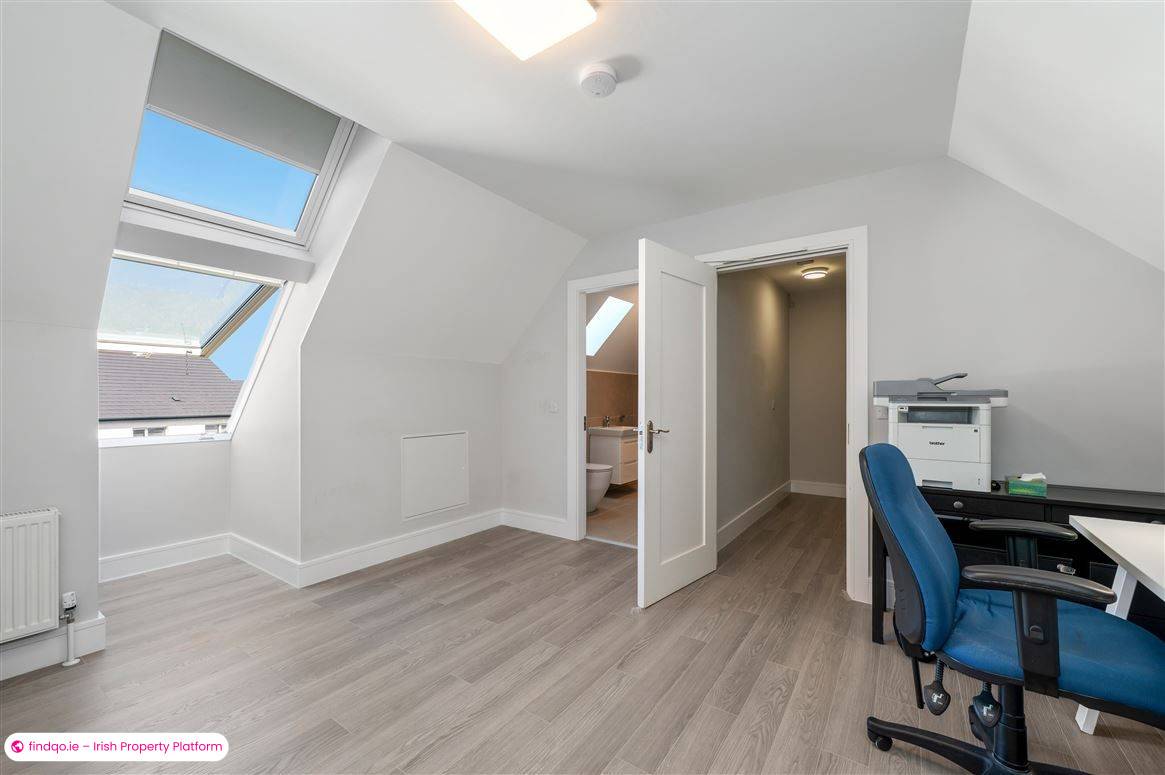 Detached house for Sale in Carrigaline, Cork