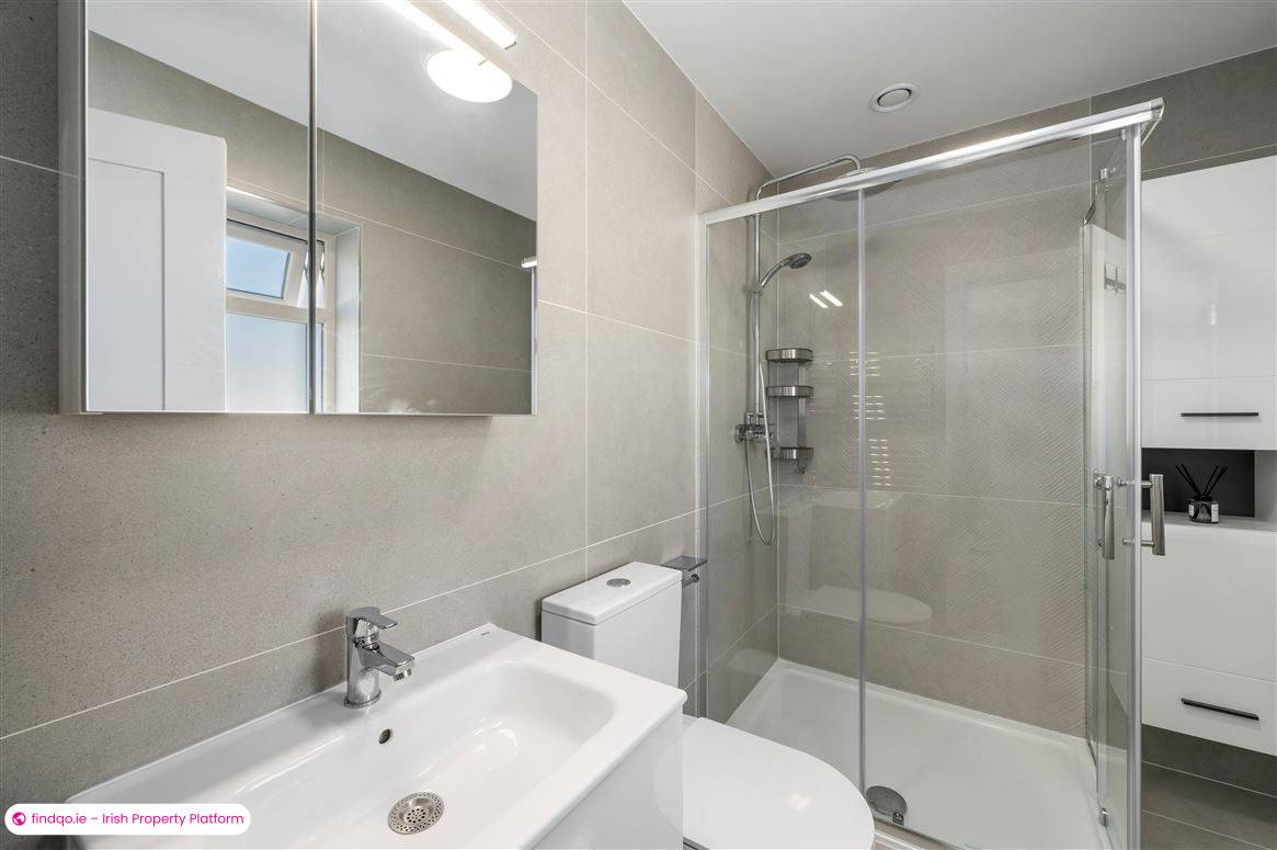 Detached house for Sale in Carrigaline, Cork