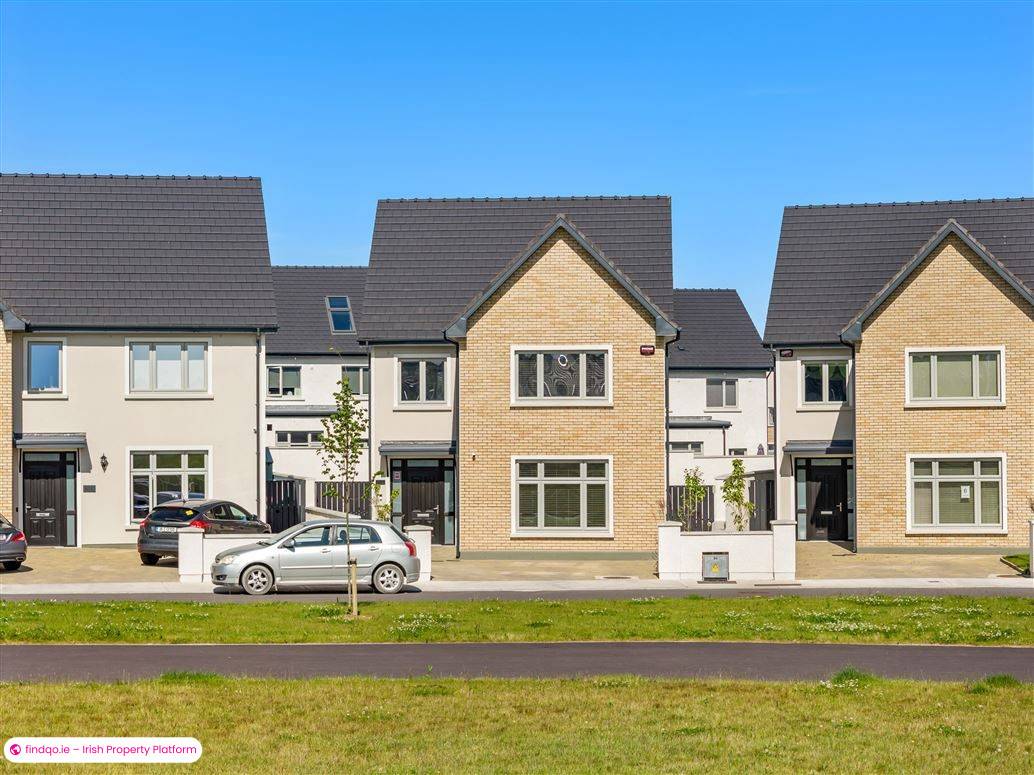 Detached house for Sale in Carrigaline, Cork
