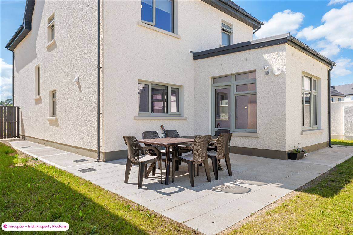 Detached house for Sale in Carrigaline, Cork