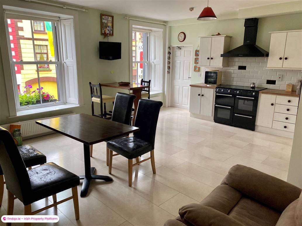 End of terrace house for Sale in Ballinamore, Leitrim
