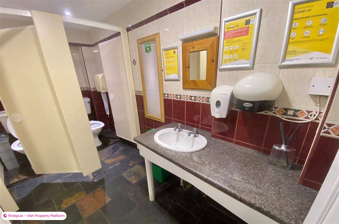End of terrace house for Sale in Ballinamore, Leitrim