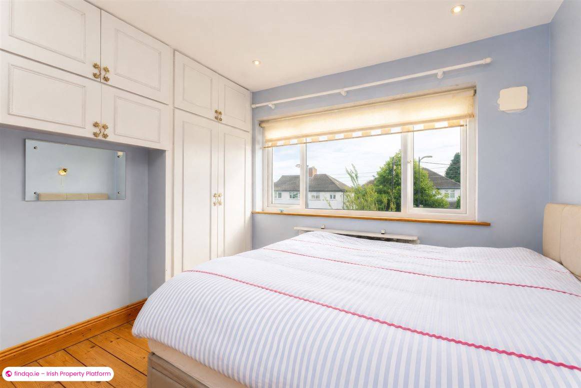 Semi-detached house for Sale in Beaumont, Dublin 9