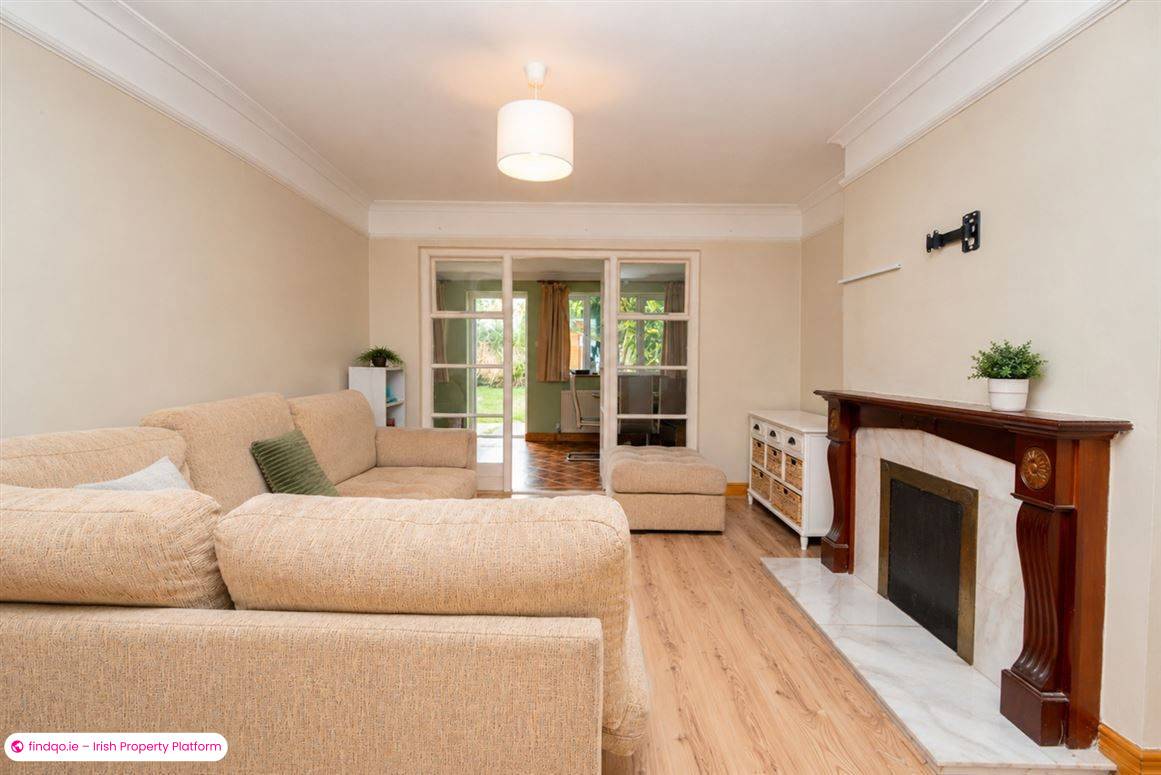 Semi-detached house for Sale in Beaumont, Dublin 9
