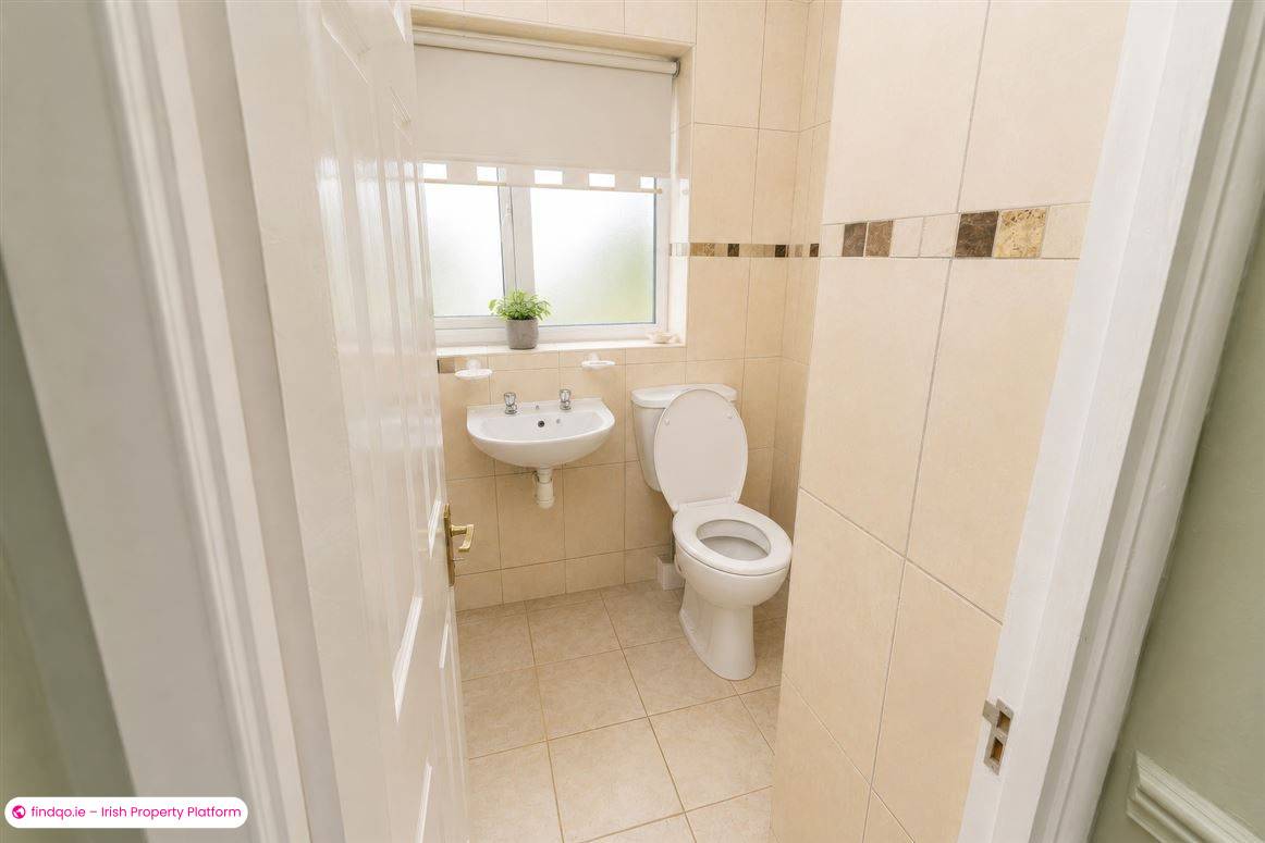 Semi-detached house for Sale in Beaumont, Dublin 9