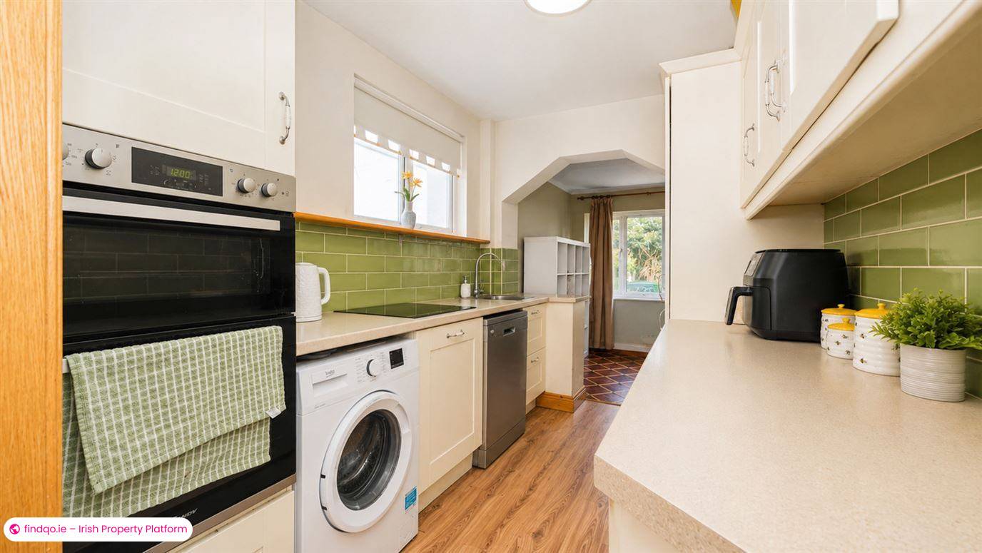 Semi-detached house for Sale in Beaumont, Dublin 9