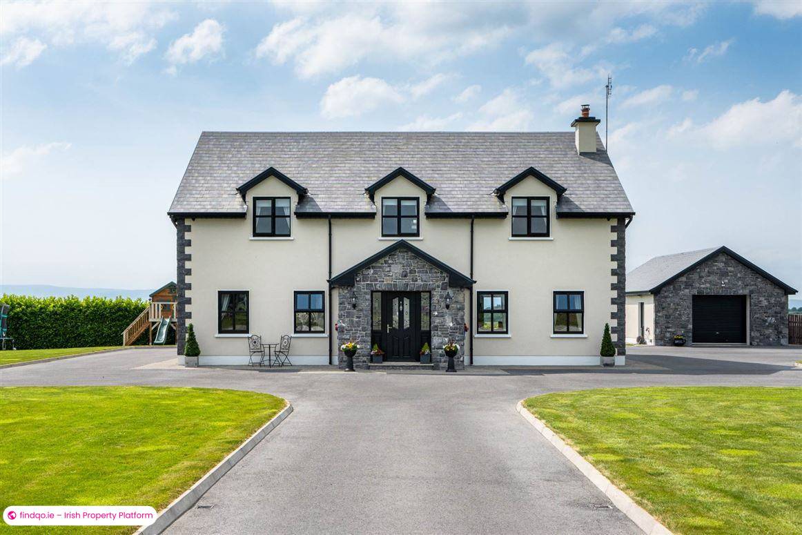 Detached house for Sale in Ballinrobe, Mayo