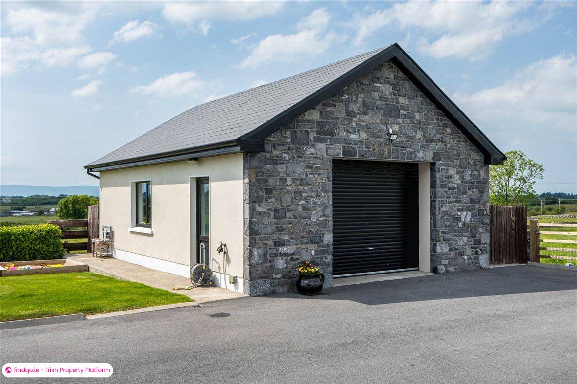 Detached house for Sale in Ballinrobe, Mayo