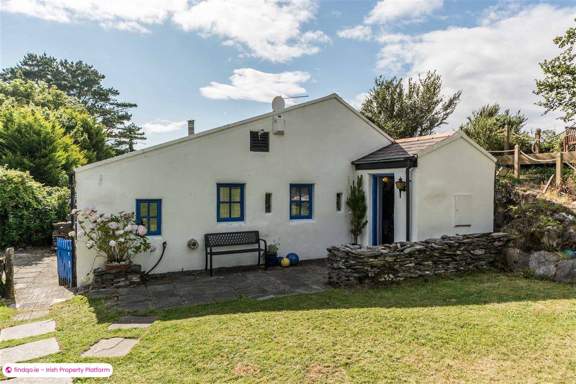 Detached house for Sale in Schull, Cork