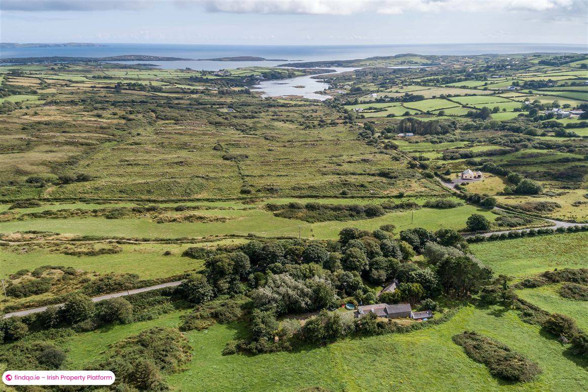 Detached house for Sale in Schull, Cork