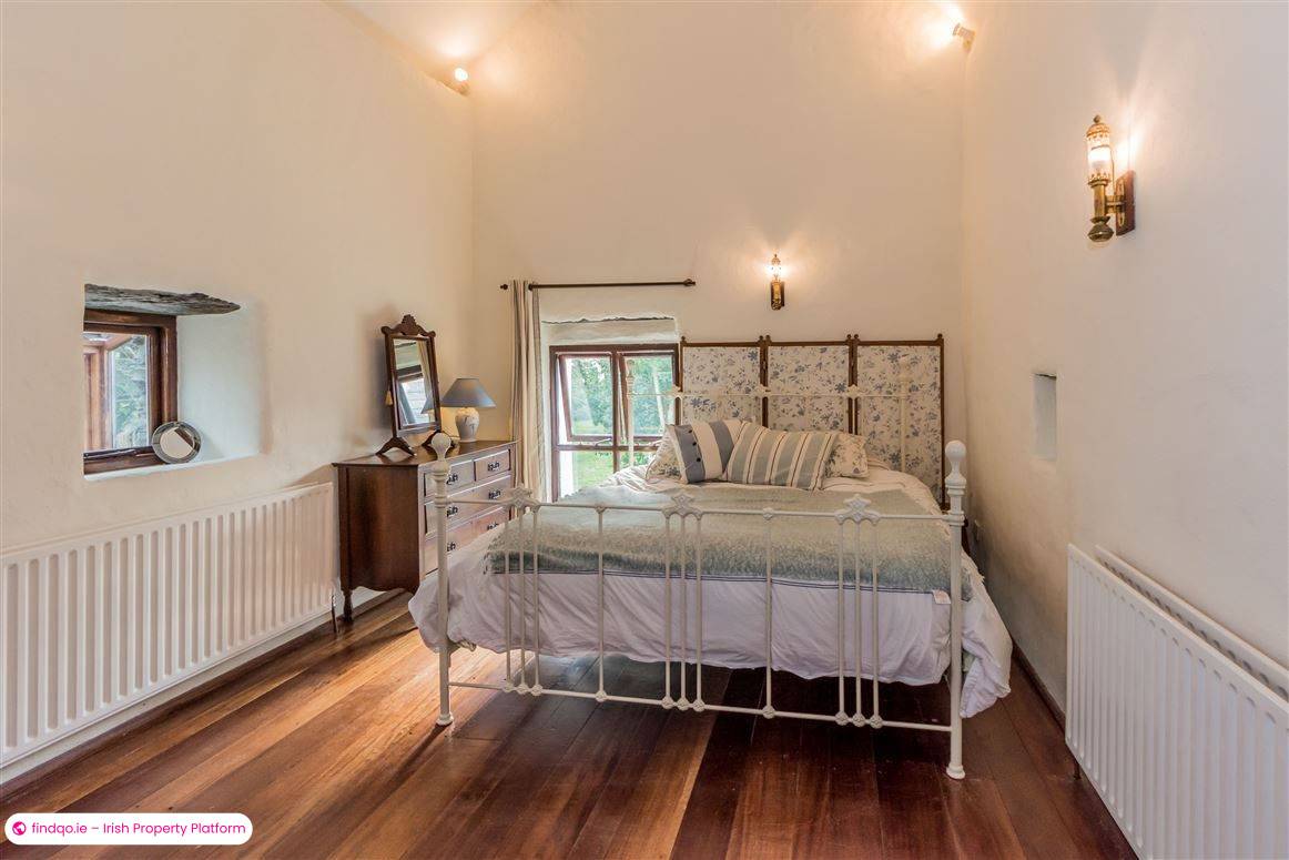 Detached house for Sale in Schull, Cork