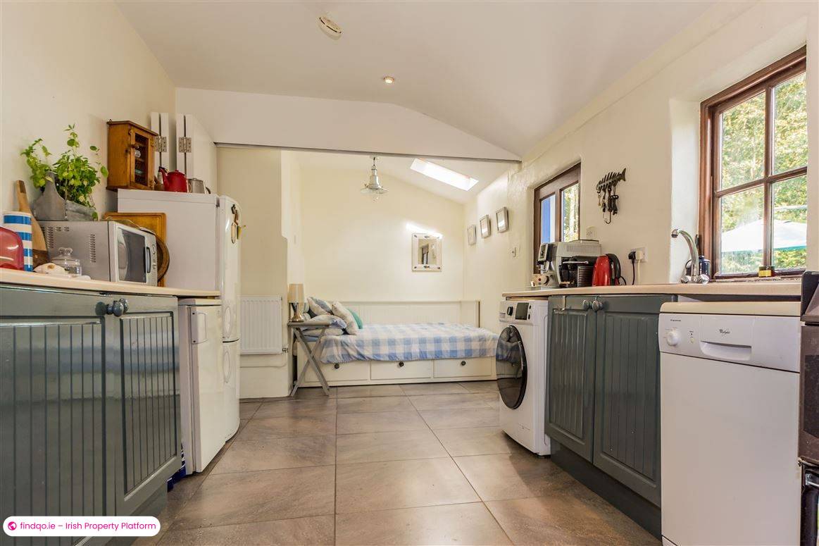 Detached house for Sale in Schull, Cork