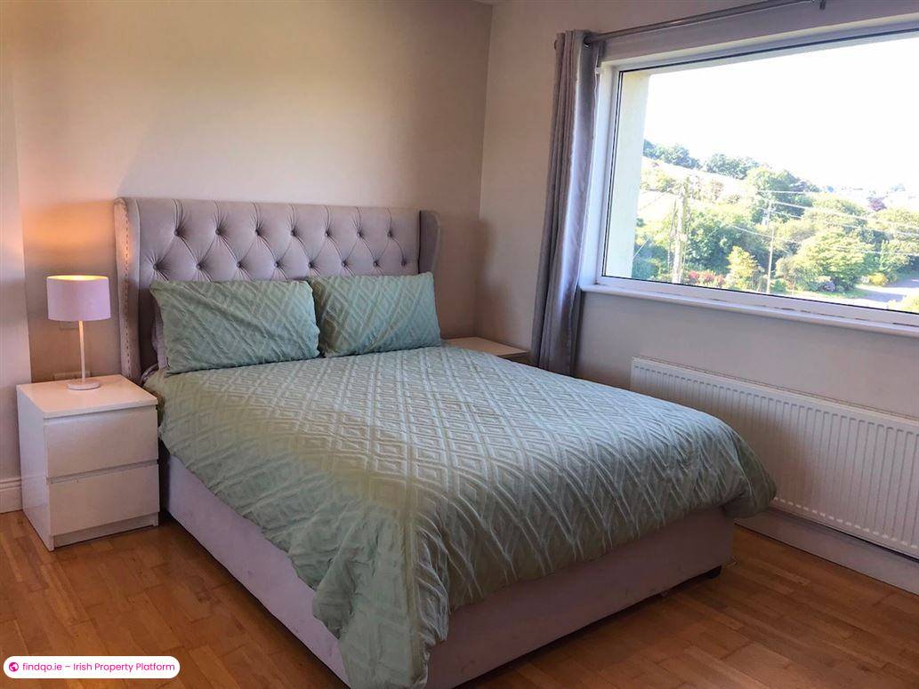 Semi-detached house for Sale in Bantry, Cork