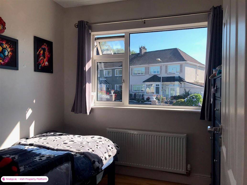 Semi-detached house for Sale in Bantry, Cork