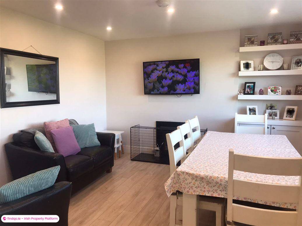 Semi-detached house for Sale in Bantry, Cork