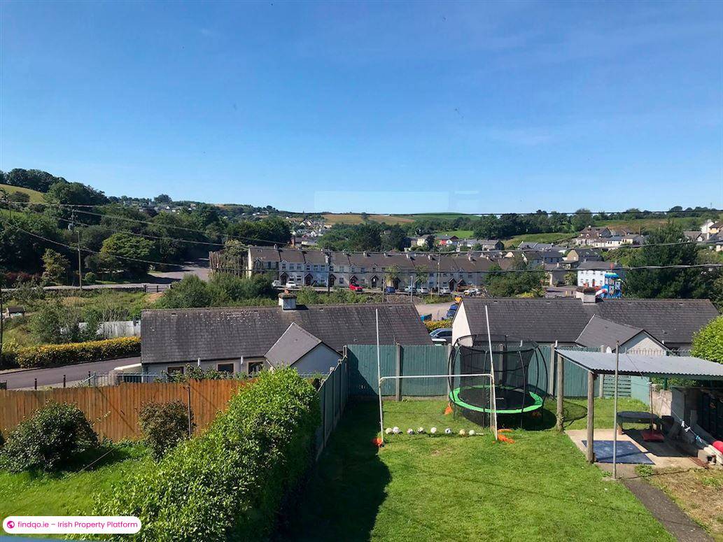 Semi-detached house for Sale in Bantry, Cork