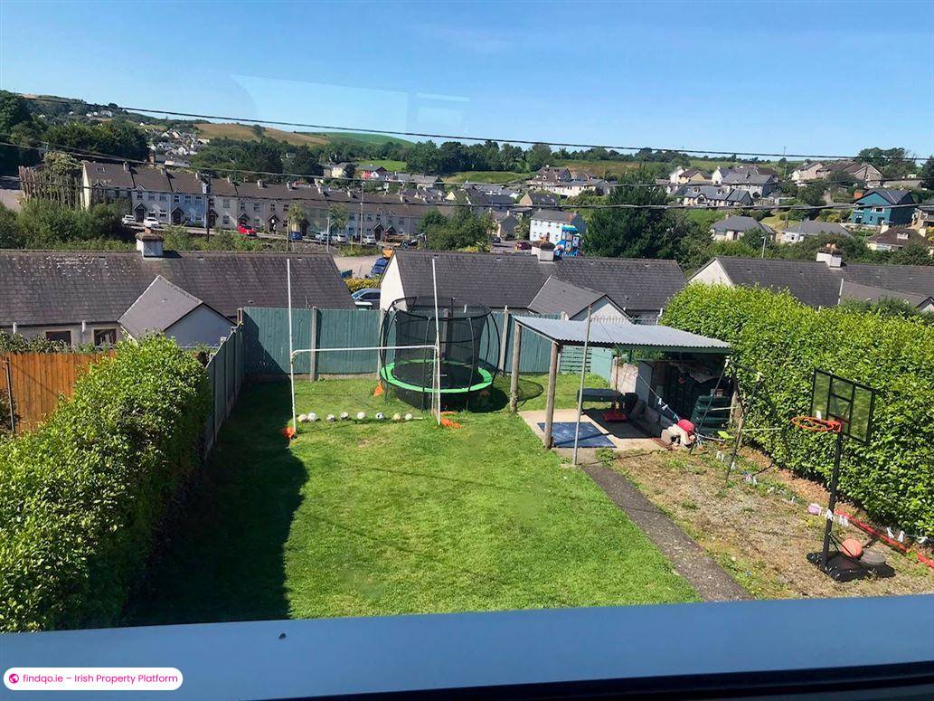 Semi-detached house for Sale in Bantry, Cork