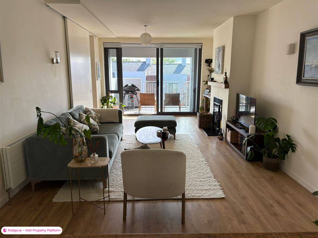 Semi-detached house for Sale in Schull, Cork