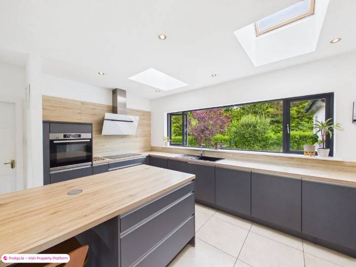 Detached house for Sale in Waterford City Centre, Waterford