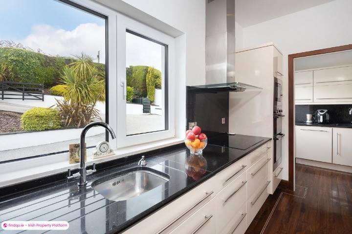 Detached house for Sale in Aghada, Cork