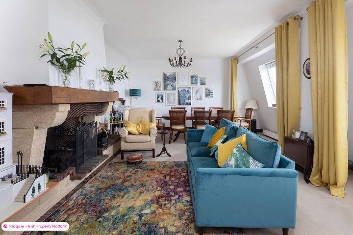 Detached house for Sale in Aghada, Cork