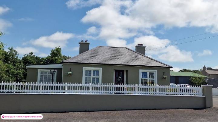 Detached house for Sale in Castlerea, Roscommon