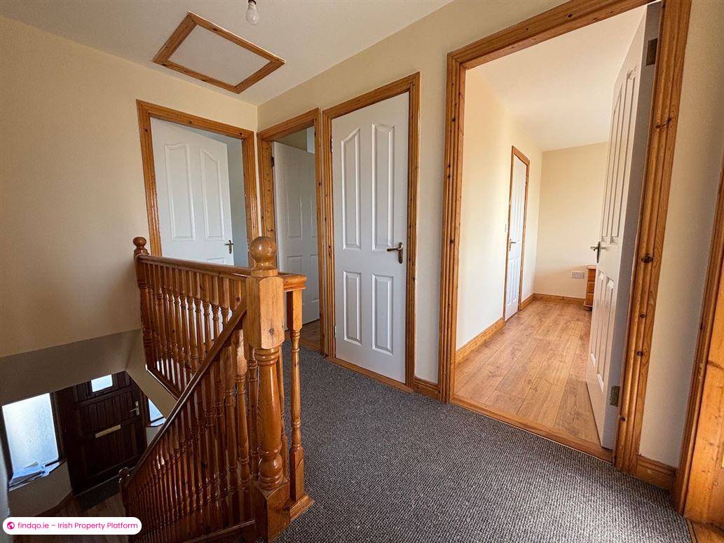 Semi-detached house for Sale in Rathdowney, Laois