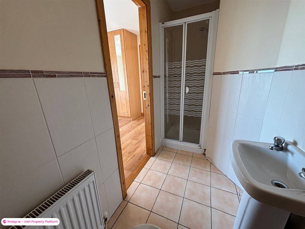 Semi-detached house for Sale in Rathdowney, Laois
