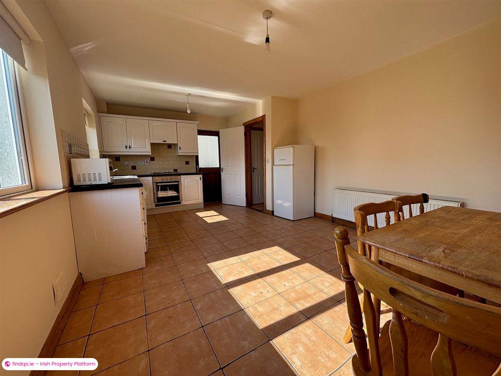 Semi-detached house for Sale in Rathdowney, Laois