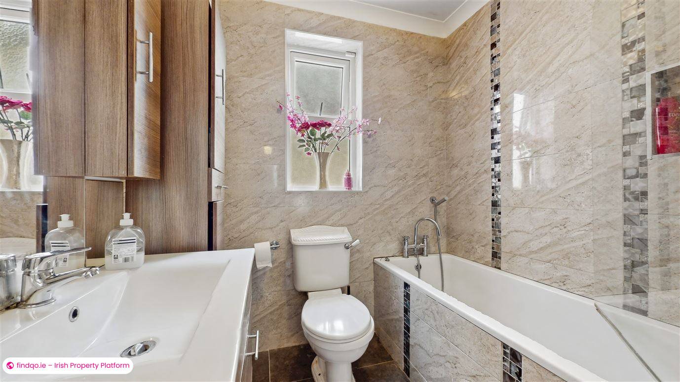 Detached house for Sale in Donabate, Dublin (County)
