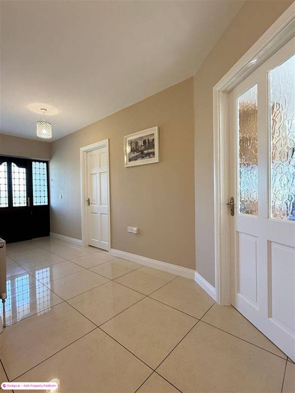 Detached house for Sale in Ballaghaderreen, Roscommon