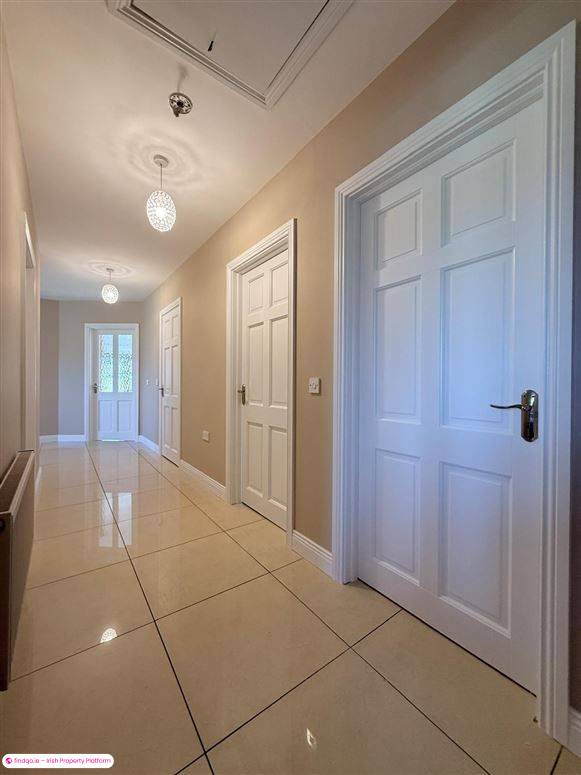 Detached house for Sale in Ballaghaderreen, Roscommon