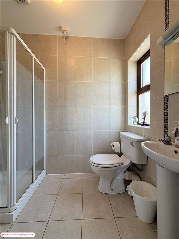 Detached house for Sale in Ballaghaderreen, Roscommon