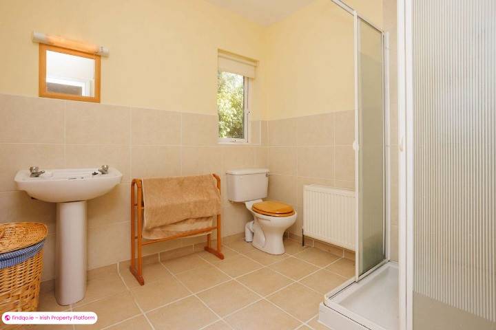 Bungalow for Sale in Glenbeigh, Kerry