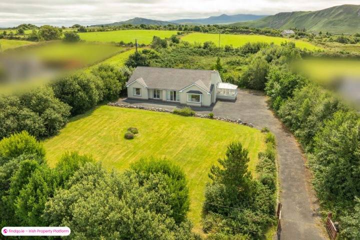 Bungalow for Sale in Glenbeigh, Kerry