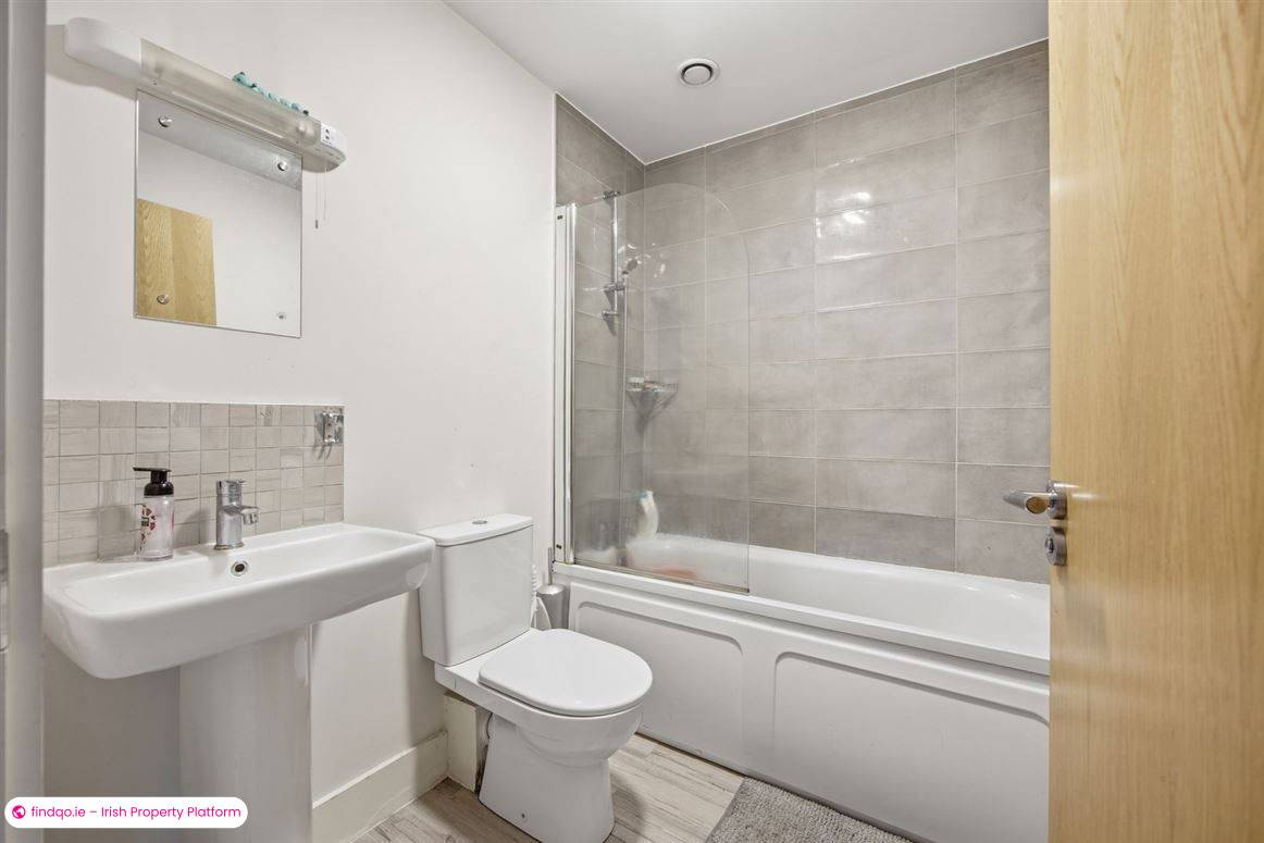 Semi-detached house for Sale in Citywest, Dublin (County)