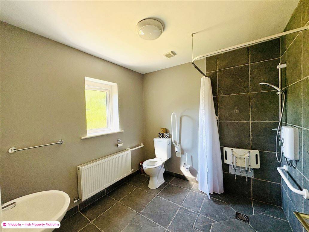 Detached house for Sale in Ardfert, Kerry