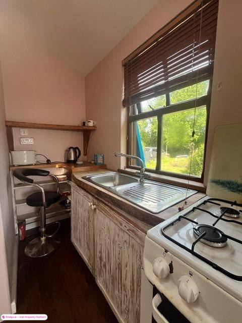 Semi-detached house for Sale in Schull, Cork
