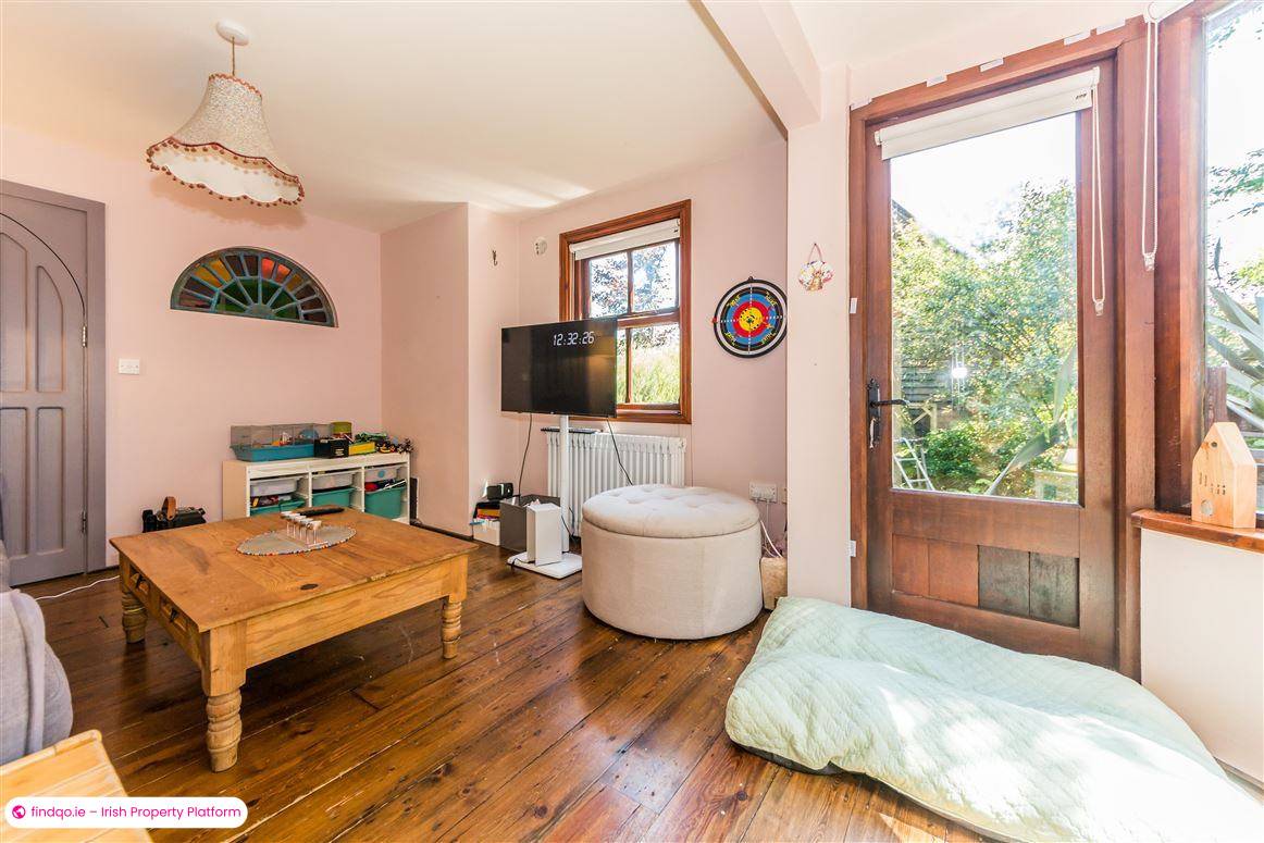 Semi-detached house for Sale in Schull, Cork