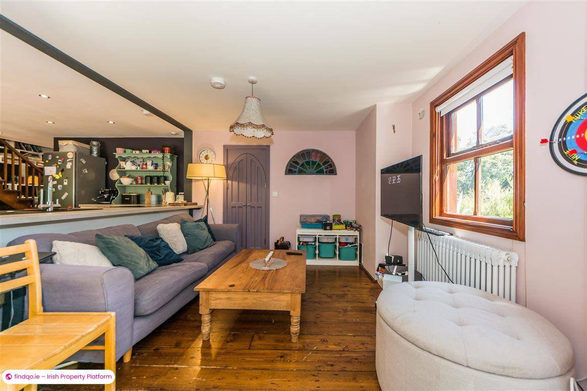 Semi-detached house for Sale in Schull, Cork
