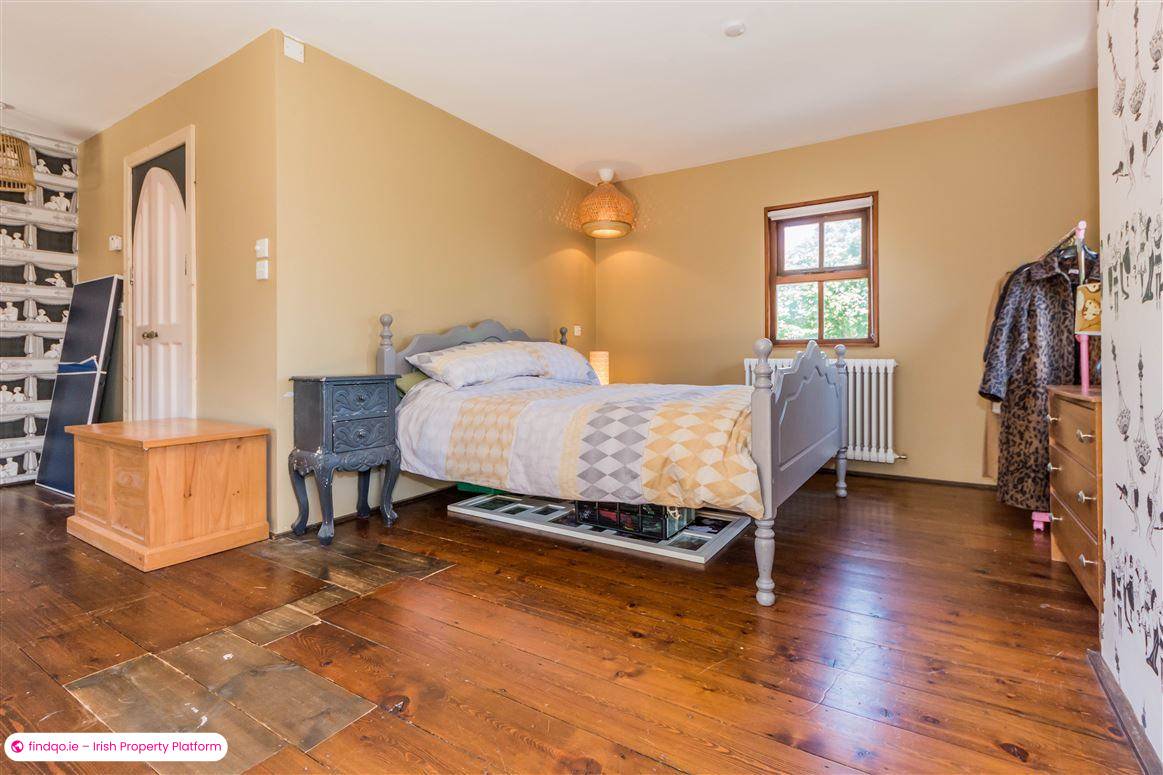 Semi-detached house for Sale in Schull, Cork