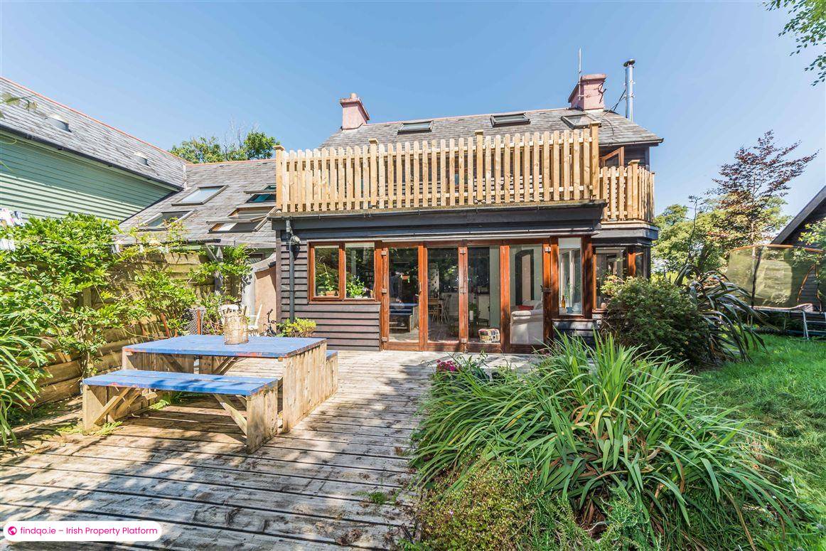 Semi-detached house for Sale in Schull, Cork