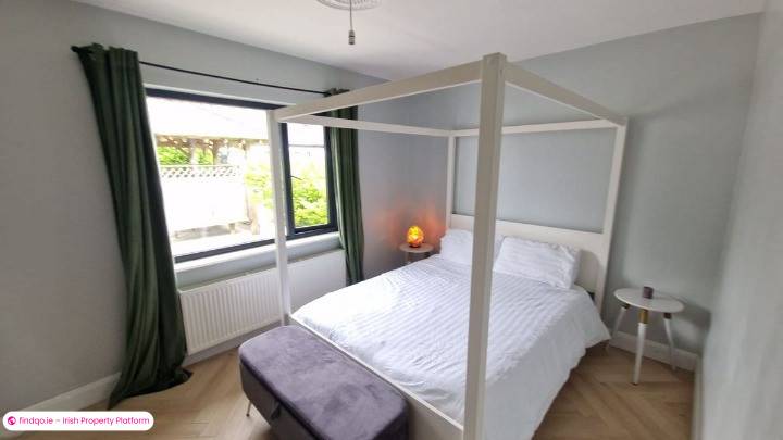 Detached house for Sale in Ballyhaunis, Mayo