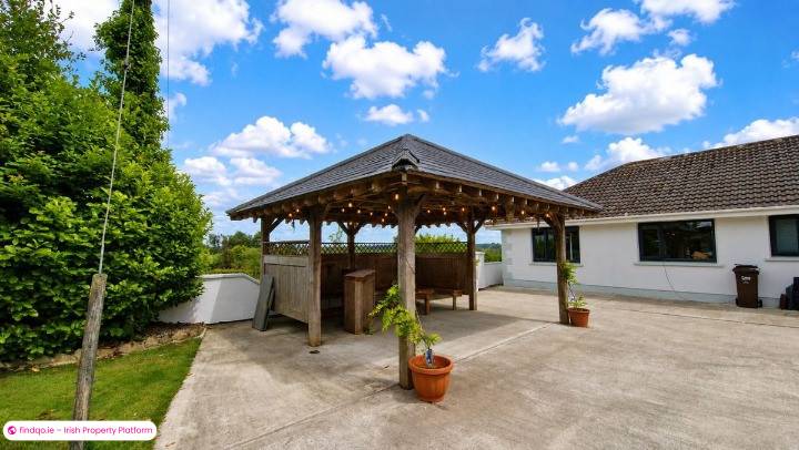 Detached house for Sale in Ballyhaunis, Mayo