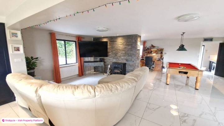 Detached house for Sale in Ballyhaunis, Mayo
