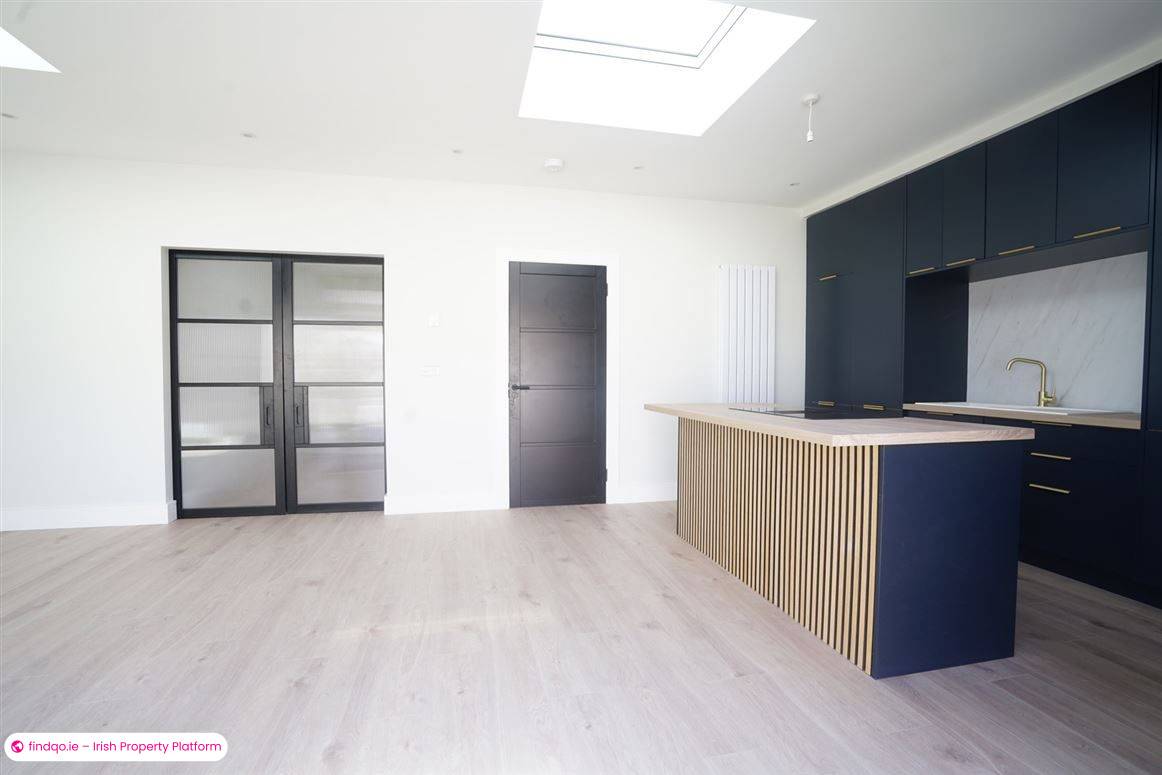 Detached house for Sale in Waterford City Centre, Waterford