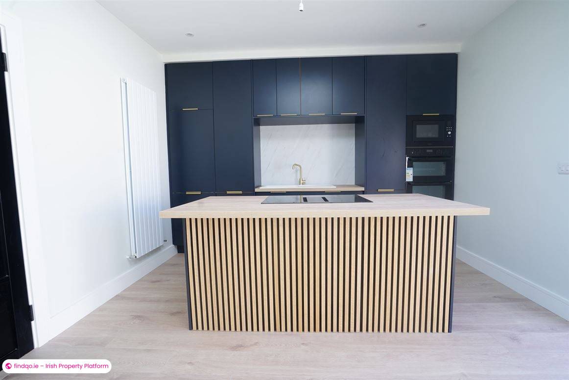 Detached house for Sale in Waterford City Centre, Waterford