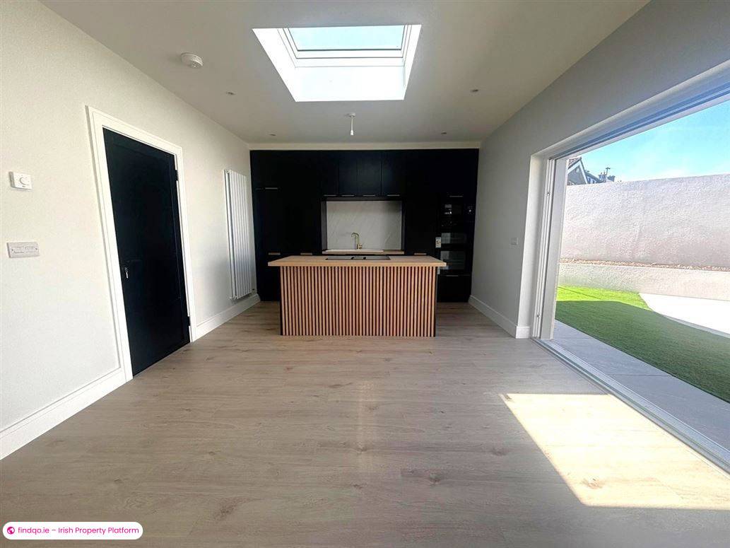 Detached house for Sale in Waterford City Centre, Waterford