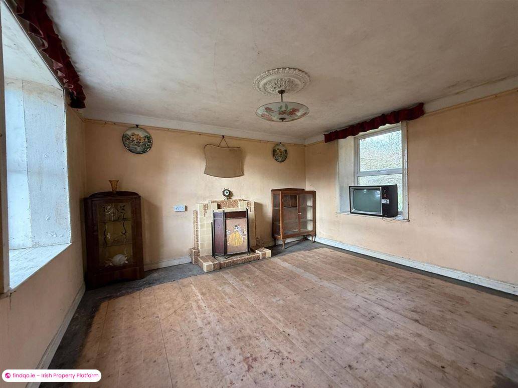 Detached house for Sale in Castlerea, Roscommon